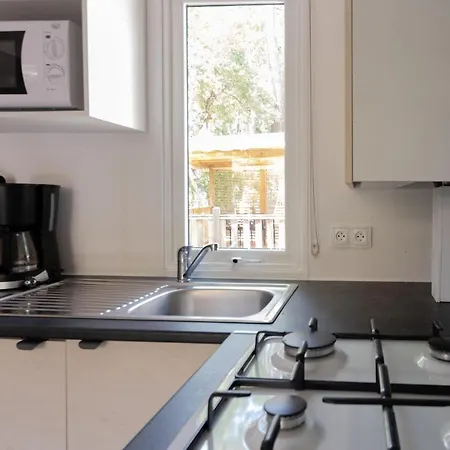 Les Ourmes Κάμπινγκ