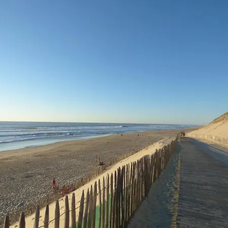 Les Ourmes Κάμπινγκ *