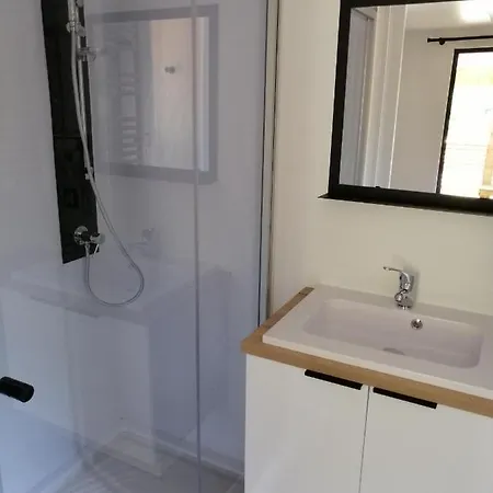 Les Ourmes Κάμπινγκ