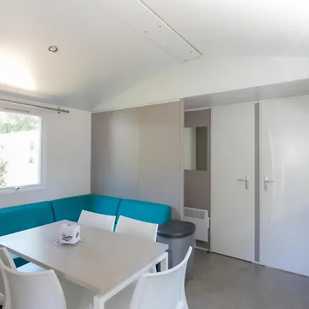 Campeggio Les Ourmes *