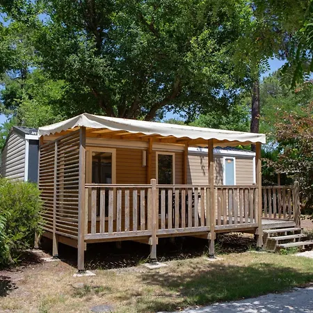 Les Ourmes Camping *