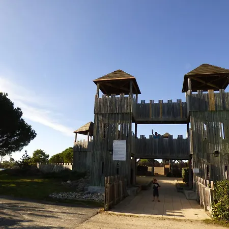 Kamp alanı Les Ourmes Hourtin