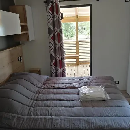 Kamp alanı Les Ourmes Hourtin