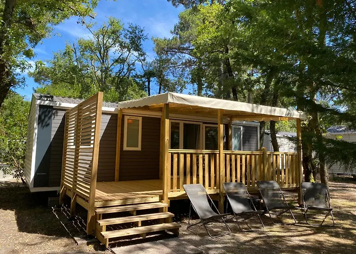 Camping Les Ourmes *