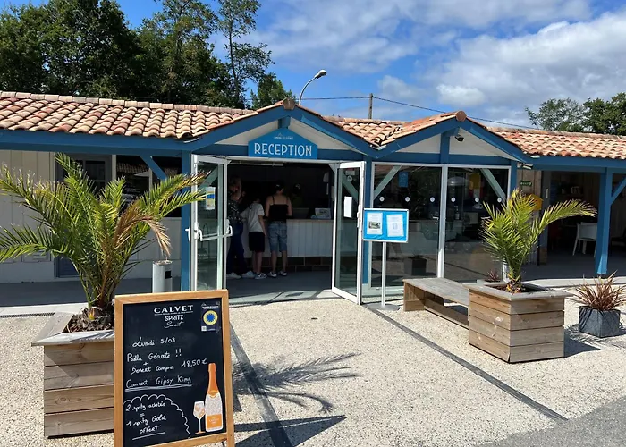 Camping Les Ourmes *