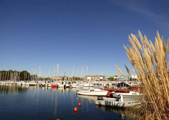 Les Ourmes Camping *