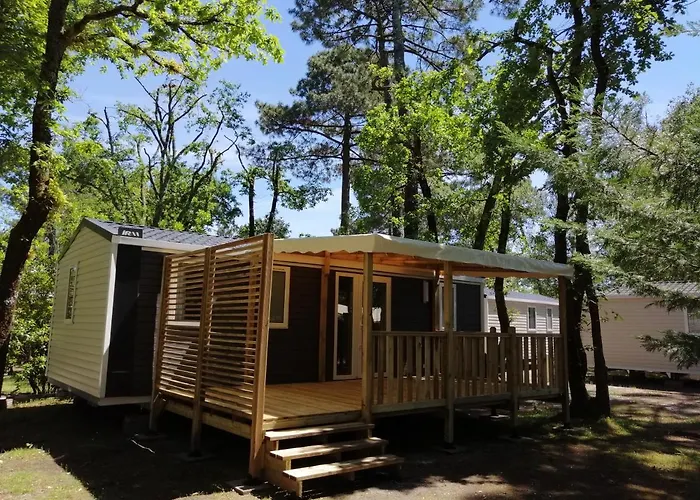 Camping Les Ourmes *