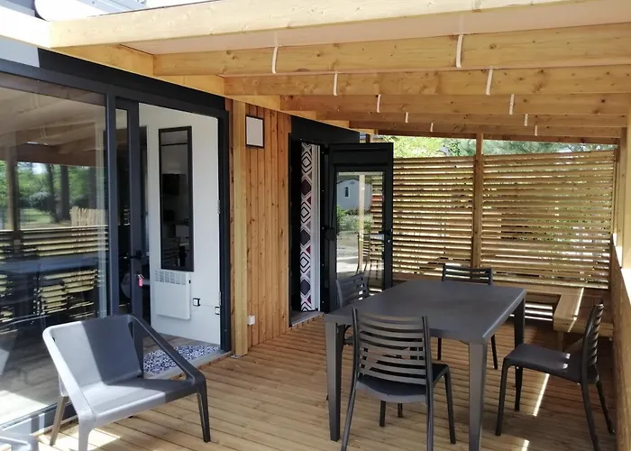 Camping Les Ourmes *